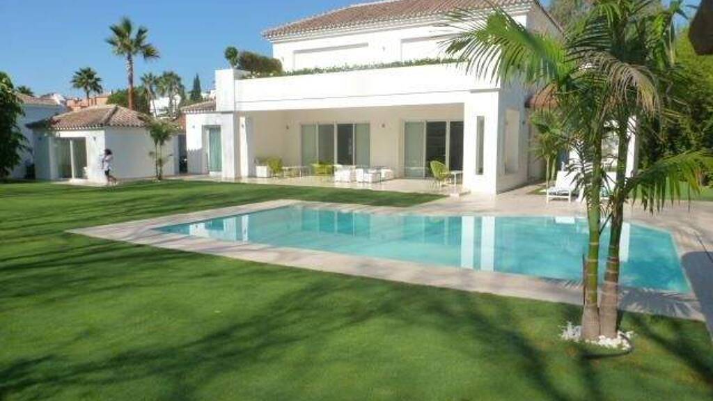 Einfamilienhaus zum Kauf 2.995.000 € 481 m² 1.300 m² Grundstück Guadalmina Baja 29670