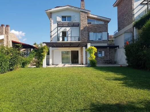 Haus zum Kauf 680.000 € 152 m² 550 m² Grundstück ???? 63077