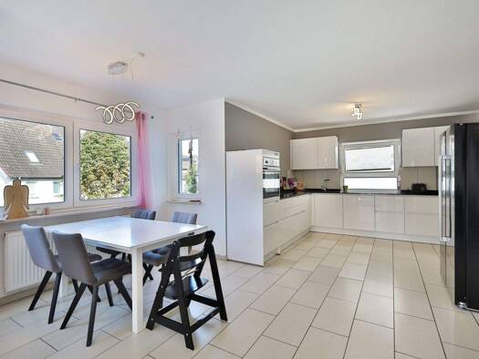 Einfamilienhaus zum Kauf 550.000 € 5 Zimmer 150 m² 320 m² Grundstück Schafhausen Weil der Stadt 71263