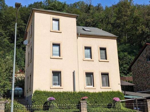 Einfamilienhaus zum Kauf 300.000 € 6 Zimmer 153 m² 3.000 m² Grundstück frei ab sofort Naußlitz Dresden 01187