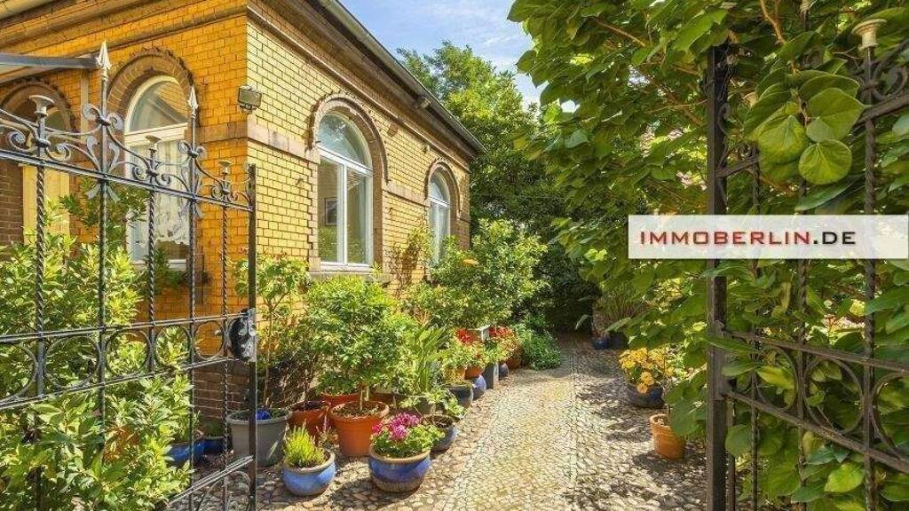 Haus zum Kauf 595.000 € 9 Zimmer 1.568 m² Grundstück Luckenwalde 14943