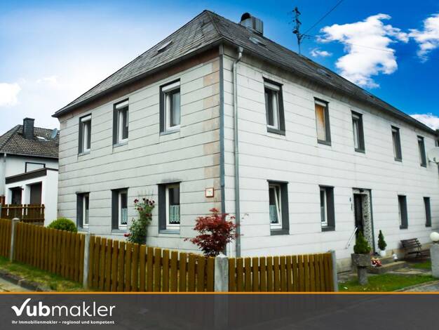 Mehrfamilienhaus zum Kauf 129.000 € 7 Zimmer 169 m² 627 m² Grundstück Oberweißenbach Helmbrechts 95233