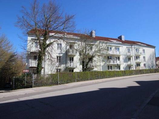 Wohnung zum Kauf 93.000 € 1 Zimmer 34 m² 4. Geschoss frei ab sofort Heining Passau 94036