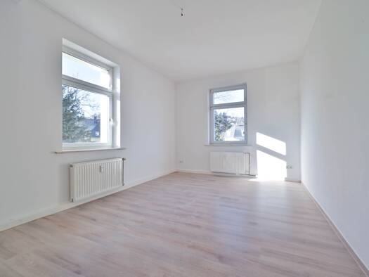 Wohnung zur Miete 465 € 3 Zimmer 84,5 m² 1. Geschoss Meinersdorfer Straße 11 Meinersdorf Burkhardtsdorf 09235