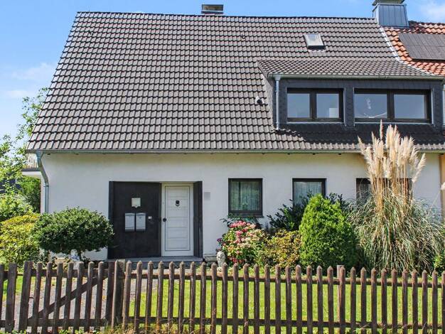 Doppelhaushälfte zum Kauf 499.999 € 7 Zimmer 196,9 m² 606 m² Grundstück Aplerbeck Aplerbeck 44287