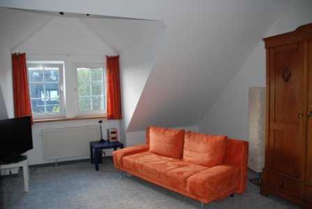 Studio zur Miete 650 € 1 Zimmer 56 m²<br/>Wohnfläche 2.<br/>Geschoss 01.02.2025<br/>Verfügbarkeit West Ratingen 40880