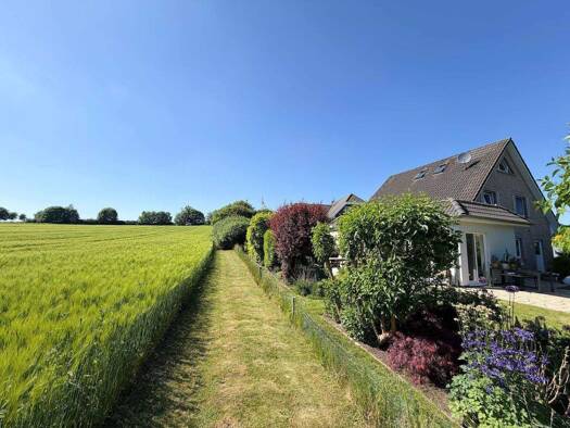Einfamilienhaus zum Kauf 695.000 € 6 Zimmer 200 m² 700 m² Grundstück frei ab sofort Groß Sarau 23627