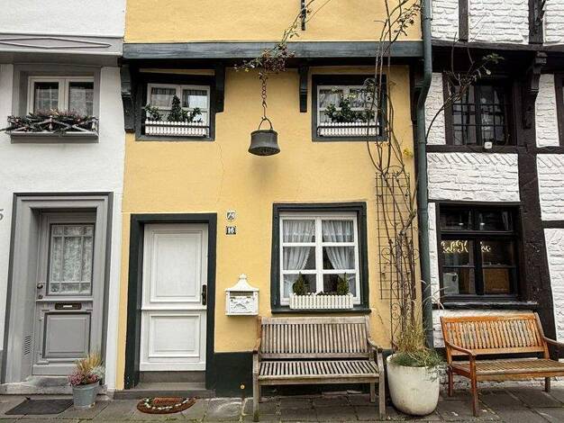 Haus zum Kauf 350.000 € 80 m² 40 m² Grundstück Alte Schulstrasse 16 Kempen 47906