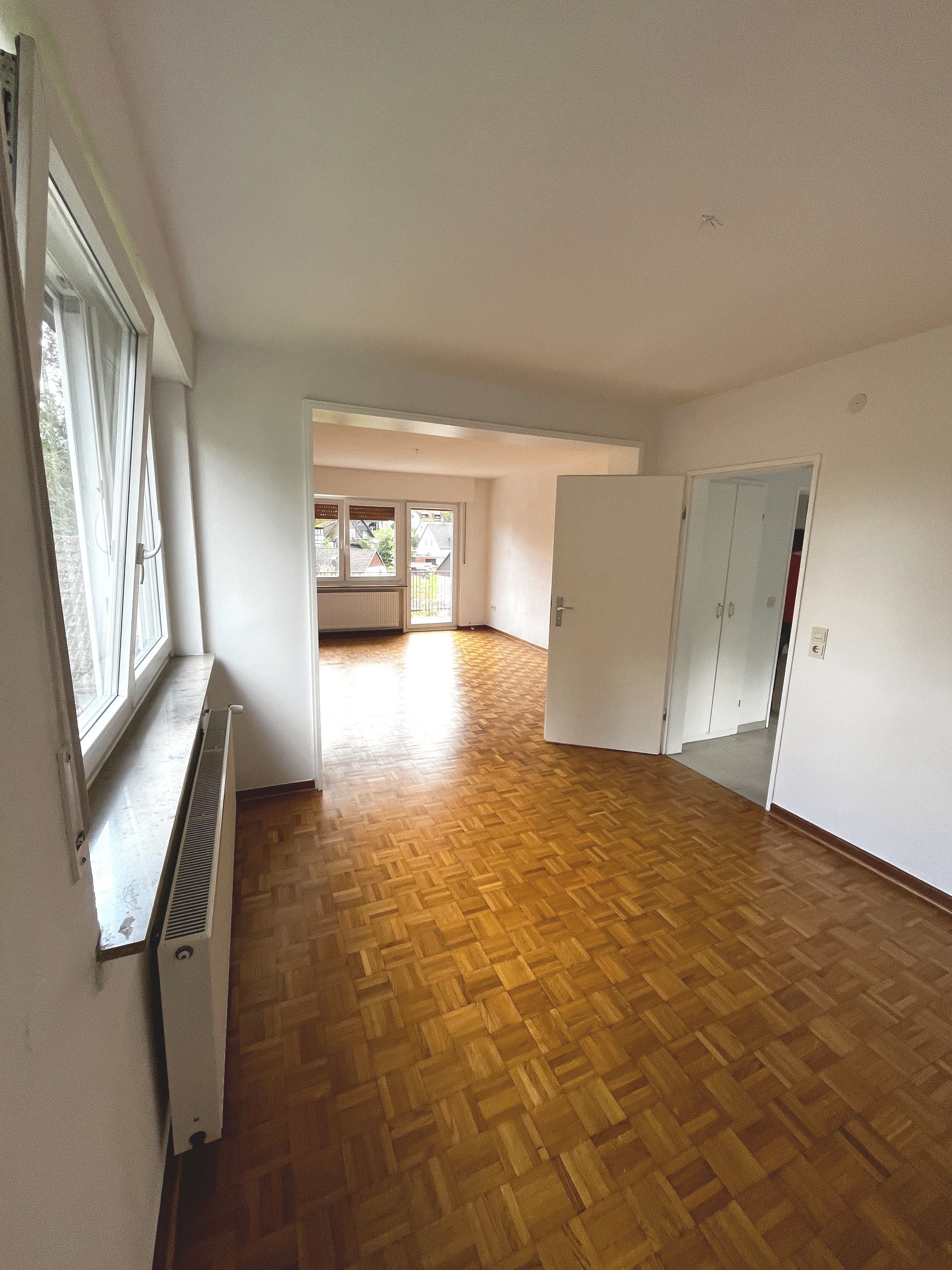 Wohnung zur Miete 600 € 3 Zimmer 88 m²<br/>Wohnfläche 1.<br/>Geschoss ab sofort<br/>Verfügbarkeit Körbecke Möhnesee 59519