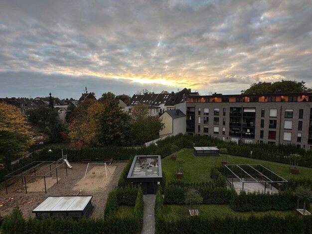 Penthouse zur Miete 1.500 € 4 Zimmer 132 m² 4. Geschoss frei ab 01.02.2026 Prinz-Ferdiand-Str. 144 Stadtmitte Krefeld 47798