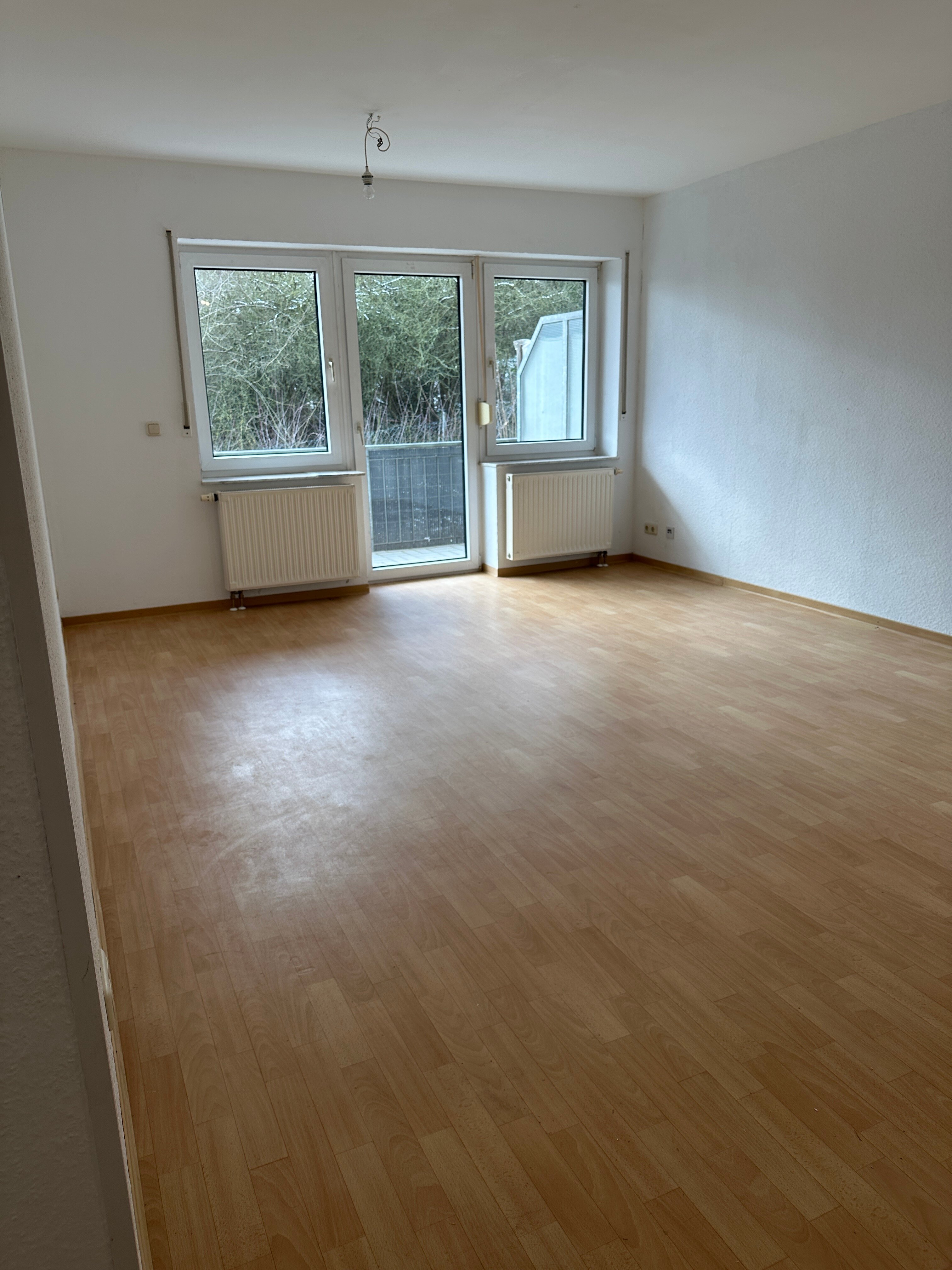 Wohnung zur Miete 690 € 2 Zimmer 65 m²<br/>Wohnfläche 1.<br/>Geschoss ab sofort<br/>Verfügbarkeit Petersberg Petersberg 36100