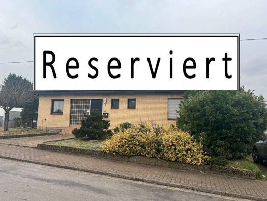 Bungalow zum Kauf 325.000 € 4 Zimmer 148 m² 793 m² Grundstück Überherrn 66802