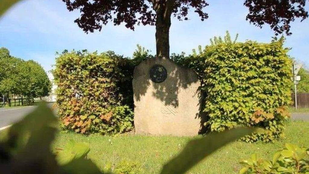 Mehrfamilienhaus zur Miete 1.350 € 5 Zimmer 200 m² Dockendorf 54636