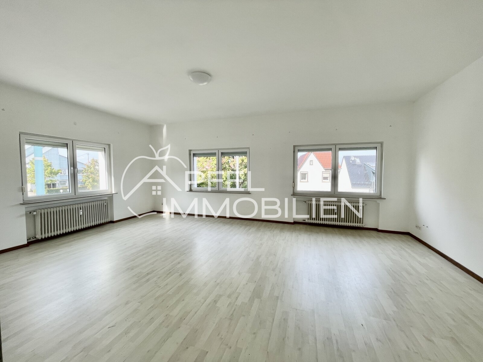 Wohnung zur Miete 2.000 € 3,5 Zimmer 150 m²<br/>Wohnfläche 1.<br/>Geschoss 01.02.2025<br/>Verfügbarkeit Hauptstraße 3 Dagersheim / Hulb Böblingen 71034