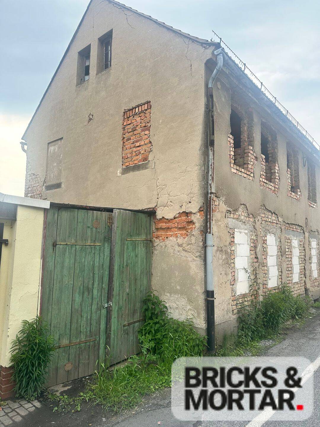 Property thumbnail 2