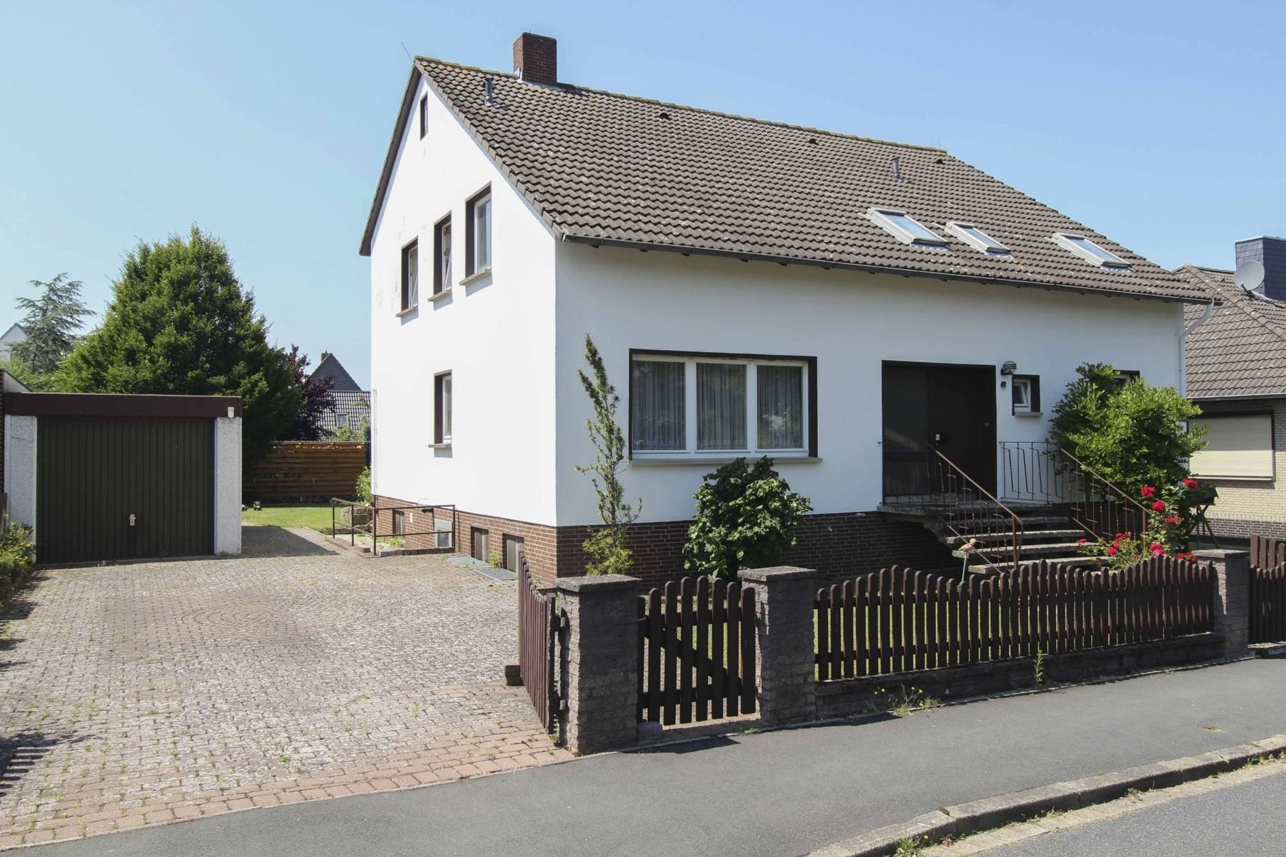 Mehrfamilienhaus zum Kauf provisionsfrei 246.000 € 8 Zimmer 219,8 m²<br/>Wohnfläche 695 m²<br/>Grundstück Gestorf Springe 31832