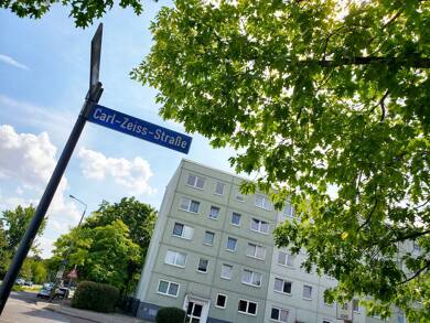 Wohnung zur Miete 338 € 3 Zimmer 57,3 m² 1. Geschoss frei ab sofort Carl-Zeiss-Straße 2 Nördliche Neustadt Halle (Saale) 06122