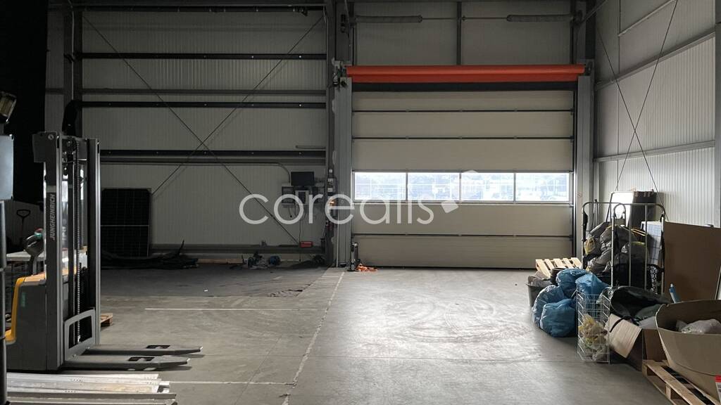 Lagerhalle zur Miete provisionsfrei 2.000 m² Lagerfläche teilbar ab 1.444,4 m² Hellerhof Düsseldorf 40595