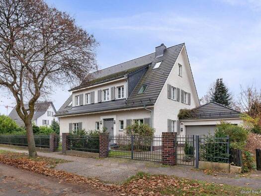 Villa zum Kauf 2.850.000 € 7 Zimmer 240 m² 803 m² Grundstück Dahlem Berlin 14195