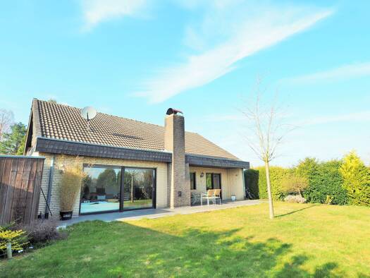 Einfamilienhaus zum Kauf 440.000 € 5 Zimmer 146 m² 595 m² Grundstück Lipp Bedburg 50181