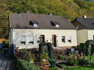 Einfamilienhaus zur Miete 630 € 3,5 Zimmer 84 m² 300 m² Grundstück frei ab sofort Kölner Straße 47 Betzdorf Betzdorf 57518