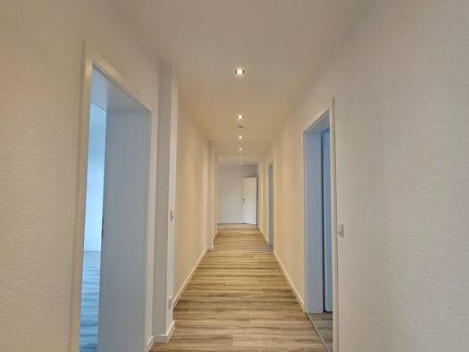 Wohnung zur Miete 1.046 € 5 Zimmer 174,3 m² 3. Geschoss Hauptstraße 8 Innenstadt Zwickau 08056