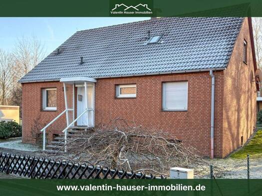 Einfamilienhaus zur Miete 1.350 € 7 Zimmer 148 m² 761 m² Grundstück frei ab sofort Oker Goslar 38642