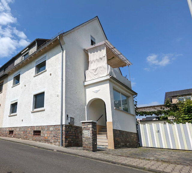 Mehrfamilienhaus zum Kauf 520.000 € 9 Zimmer 239 m²<br/>Wohnfläche 373 m²<br/>Grundstück Winkel Oestrich-Winkel 65375