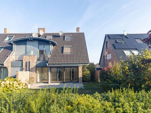 Einfamilienhaus zur Miete 2.650 € 5 Zimmer 250 m² 325 m² Grundstück Grimlinghausen Neuss 41468