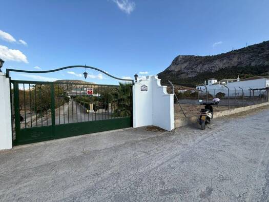 Villa zum Kauf 198.000 € 2 Zimmer 210 m² 1.915 m² Grundstück Cuevas de San Marcos 29210