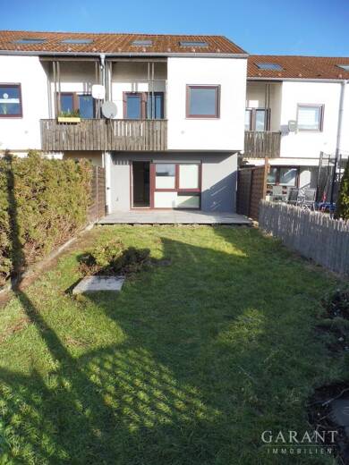 Reihenmittelhaus zum Kauf 199.000 € 4 Zimmer 90 m² 142 m² Grundstück Großkugel Kabelsketal 06184