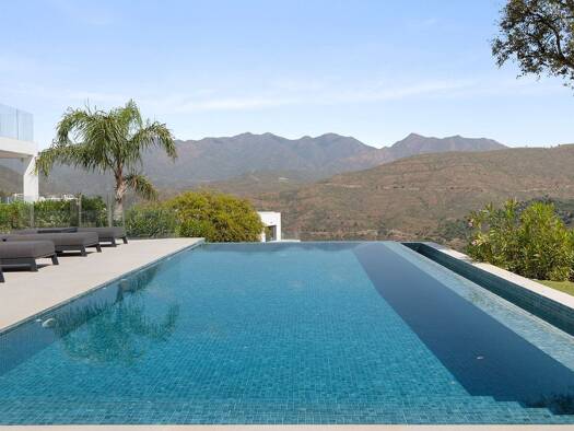 Einfamilienhaus zum Kauf 2.890.000 € 587 m² 2.990 m² Grundstück Mairena del Aljarafe 18494
