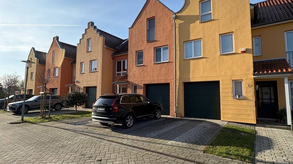 Reihenhaus zur Miete 1.690 € 6 Zimmer 171 m² 289 m² Grundstück frei ab 01.05.2026 Lehe Bremerhaven 27576