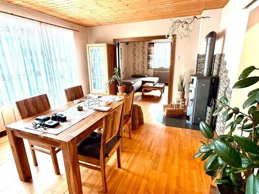 Wohnung zur Miete 1.049 € 3,5 Zimmer 93 m² 2. Geschoss Vorjurastraße Reichelsdorf Nürnberg 90453