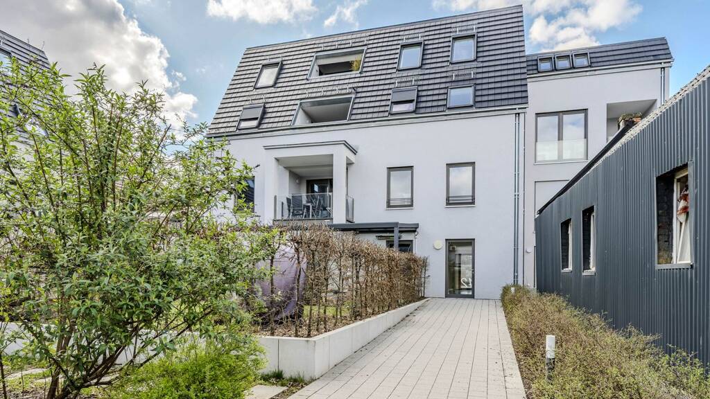 Wohnung zum Kauf 299.000 € 2 Zimmer 43,6 m² 2. Geschoss Zuffenhausen Stuttgart / Zuffenhausen 70435