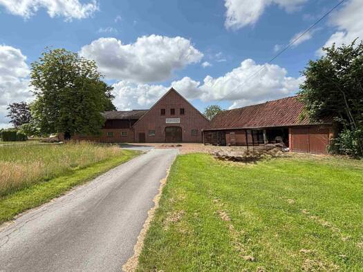 Bauernhaus zum Kauf 249.500 € 2 Zimmer 170 m² 10.080 m² Grundstück Arrenkamp Stemwede 32351