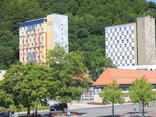 Wohnung zur Miete 280 € 2 Zimmer 54,3 m² 7. Geschoss Friedrich-König-Straße 11 Suhl 98527