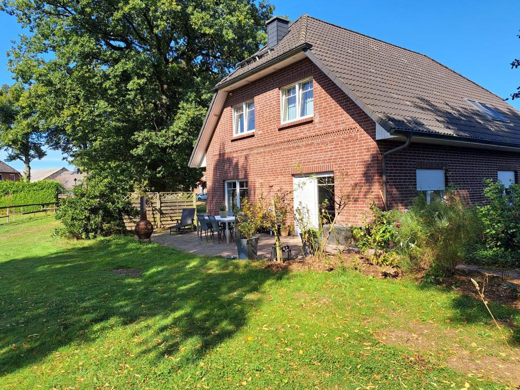 Einfamilienhaus zum Kauf provisionsfrei 398.000 € 5 Zimmer 180 m²<br/>Wohnfläche 1.255 m²<br/>Grundstück Nostorf Nostorf 19258