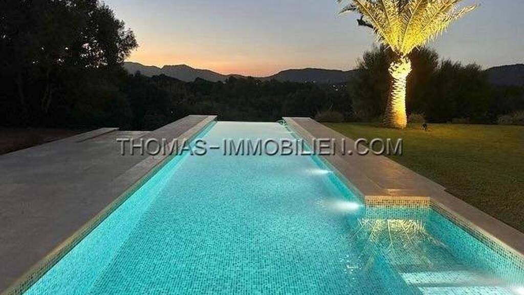 Villa zur Miete 6.000 € 4 Zimmer 340 m² 14.000 m² Grundstück Artá 07570