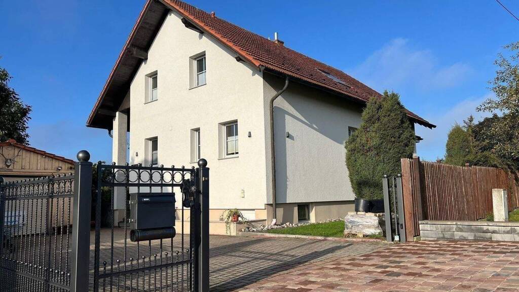 Einfamilienhaus zum Kauf provisionsfrei 499.000 € 5 Zimmer 167,9 m² 939 m² Grundstück Neudietendorfer Straße 1 Großrettbach Drei Gleichen 99869