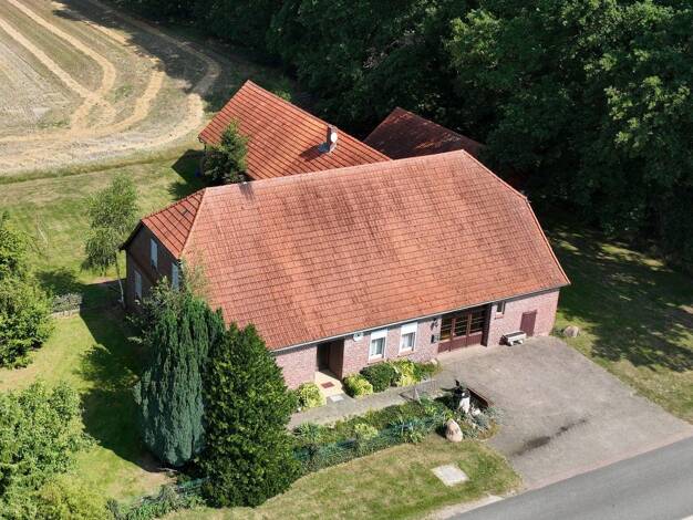 Haus zum Kauf provisionsfrei 298.000 € 8 Zimmer 144 m² 3.000 m² Grundstück Brockum 49448