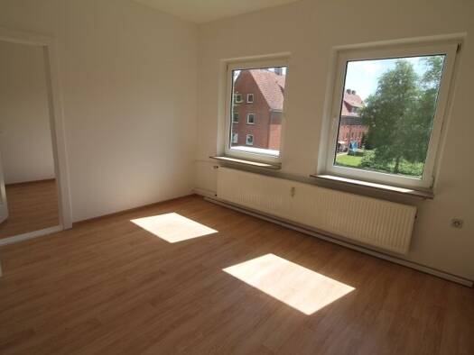 Wohnung zur Miete 429 € 3 Zimmer 68 m² 1. Geschoss Eduard-Mörike-Straße 20 Barenburg Emden 26721