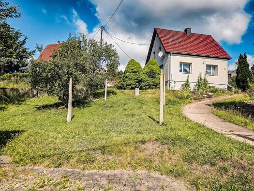 Einfamilienhaus zum Kauf 109.000 € 3 Zimmer 65 m² 843 m² Grundstück Bahratal Bad Gottleuba-Berggießhübel 01816