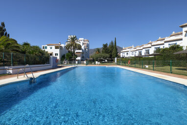 Penthouse zum Kauf 739.000 € 4 Zimmer 151 m² Estepona 29680