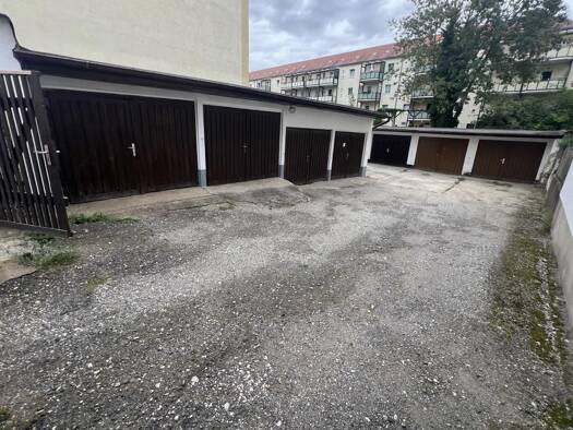 Garage zur Miete provisionsfrei 80 € Herweghstraße 4 Innenstadt Gera 07545