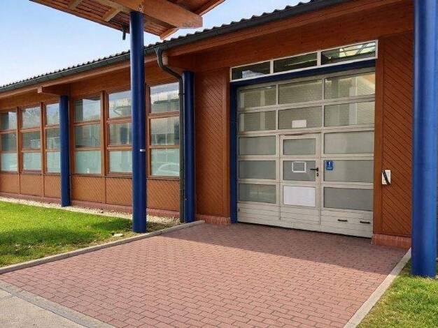 Lagerhalle zur Miete 5,08 € 465 m² Lagerfläche Weißig Dresden 01324