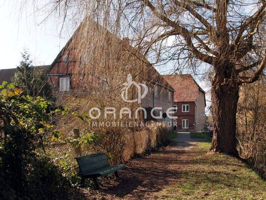 Mehrfamilienhaus zum Kauf provisionsfrei 36.000 € 10 Zimmer 263 m² 1.282 m² Grundstück Goldberg 19399