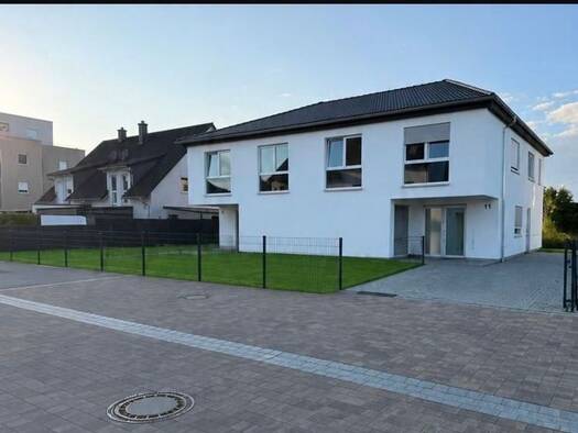 Doppelhaushälfte zur Miete 2.050 € 6 Zimmer 175 m² 290 m² Grundstück frei ab sofort Windsbach Windsbach 91575