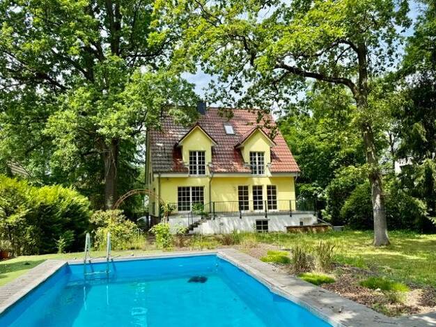 Einfamilienhaus zum Kauf 1.200.000 € 7 Zimmer 215 m² 1.207 m² Grundstück Kleinmachnow 14532
