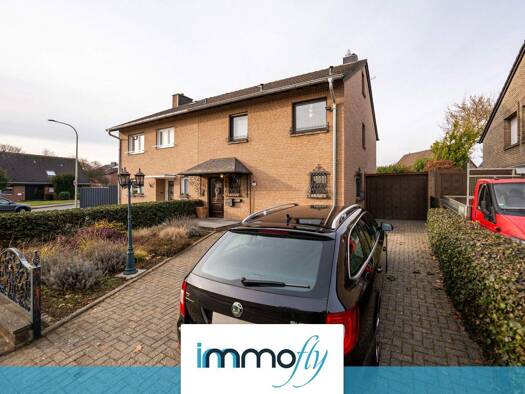 Doppelhaushälfte zum Kauf 299.000 € 4 Zimmer 110 m² 317 m² Grundstück Titz 52445